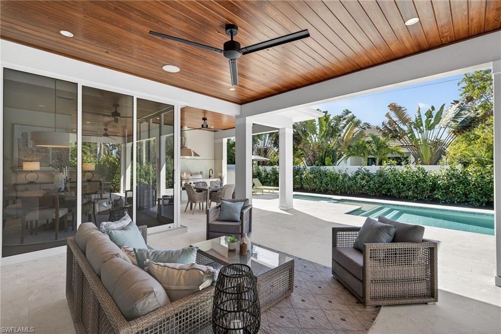 NAPLES PARK - Residential