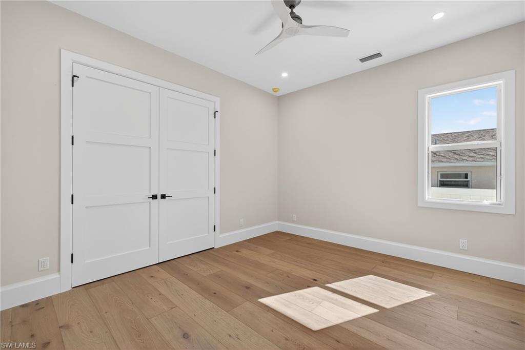 NAPLES PARK - Residential