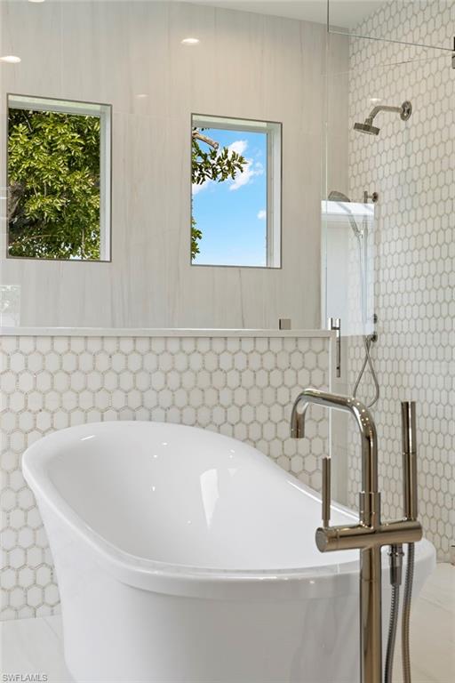 NAPLES PARK - Residential