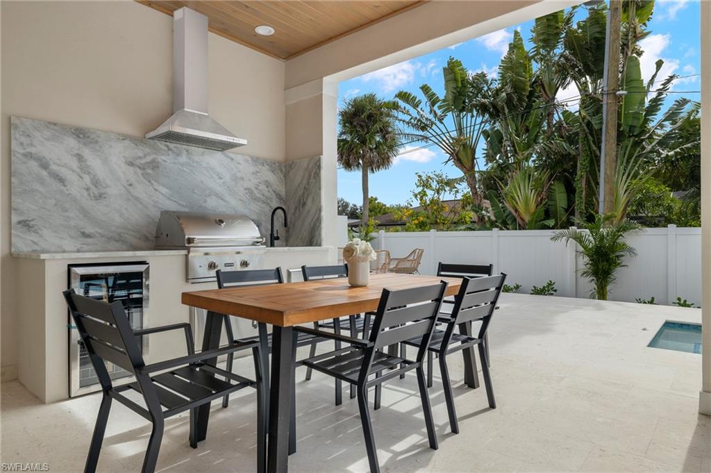 NAPLES PARK - Residential