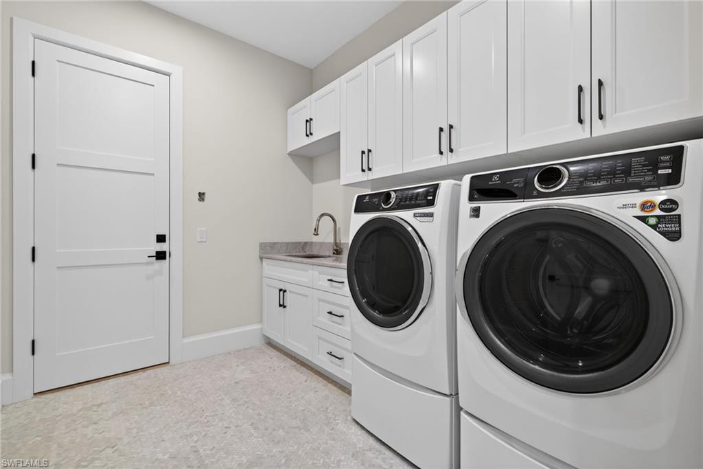 NAPLES PARK - Residential