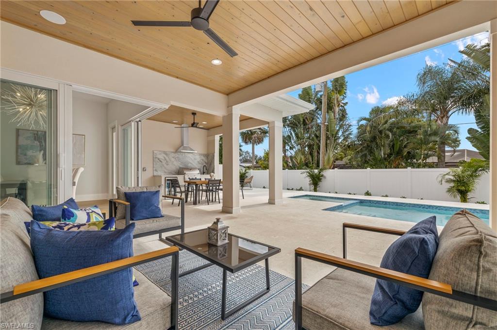 NAPLES PARK - Residential