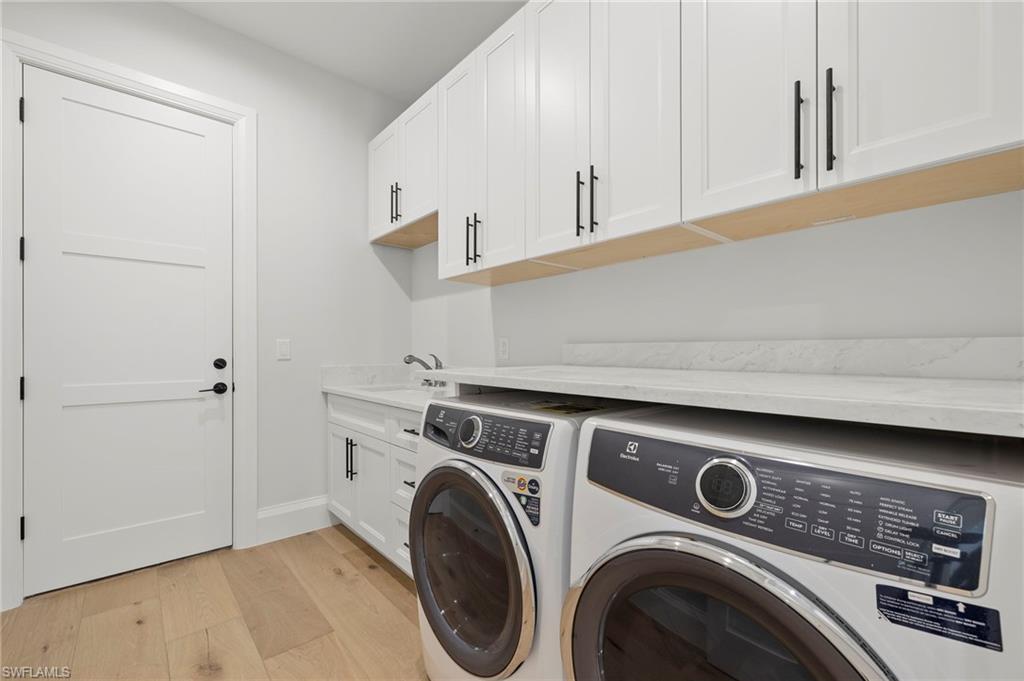 NAPLES PARK - Residential