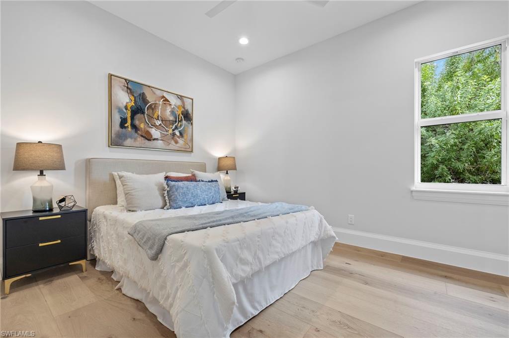 NAPLES PARK - Residential