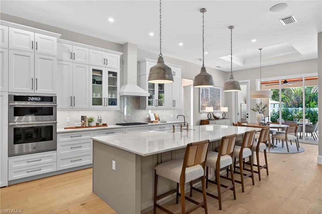 NAPLES PARK - Residential