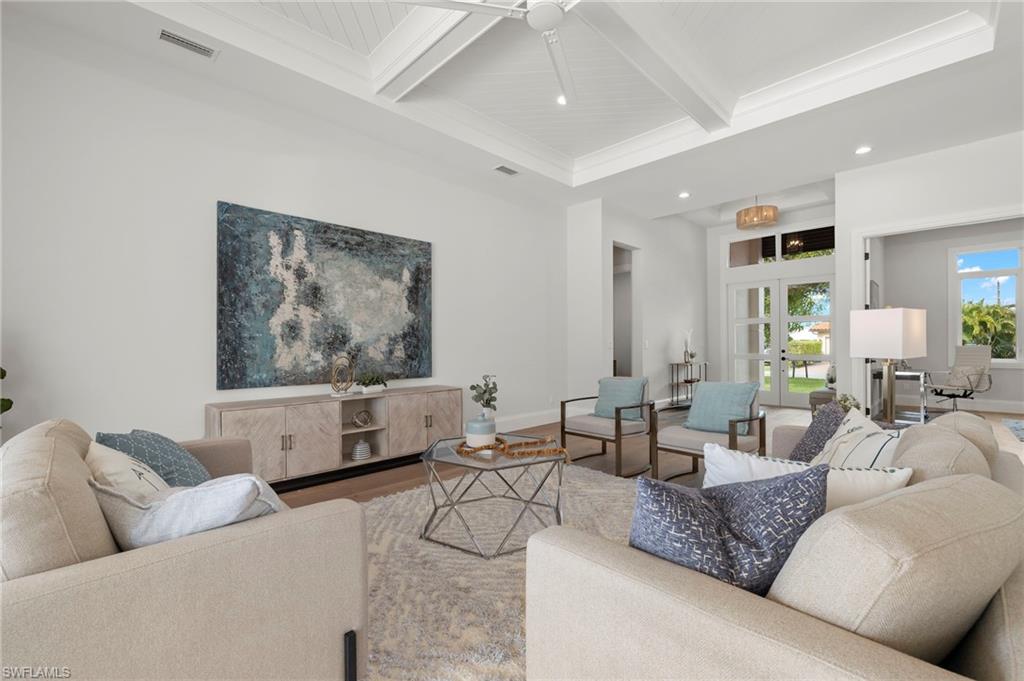 NAPLES PARK - Residential