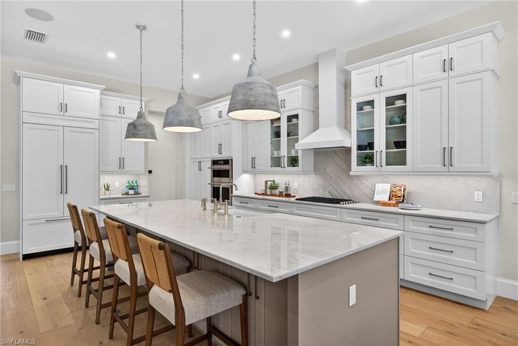 NAPLES PARK - Residential