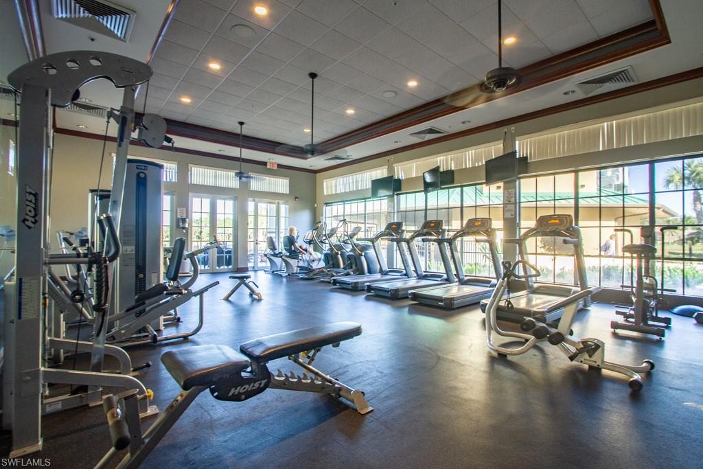 BRITANNIA IV - Residential