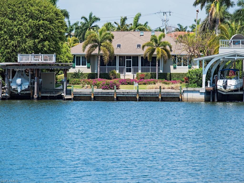 AQUALANE SHORES - Residential