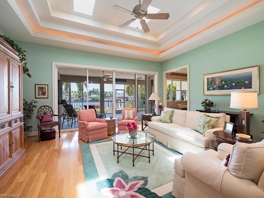 AQUALANE SHORES - Residential