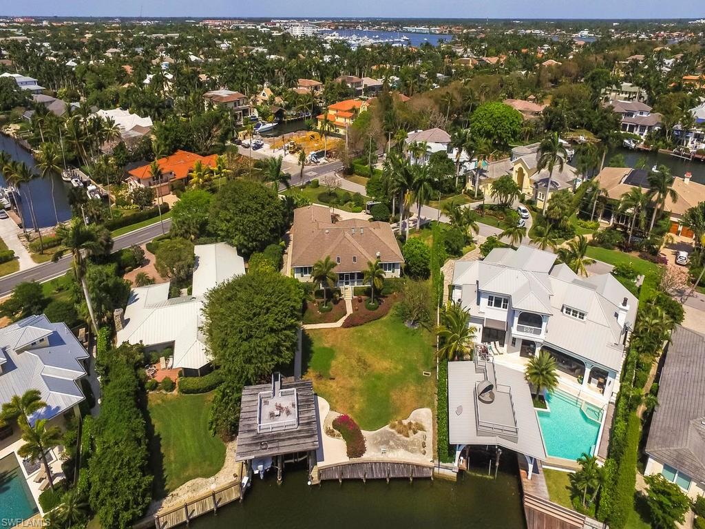 AQUALANE SHORES - Residential