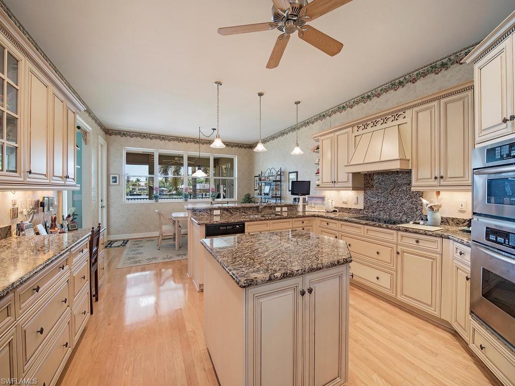 AQUALANE SHORES - Residential