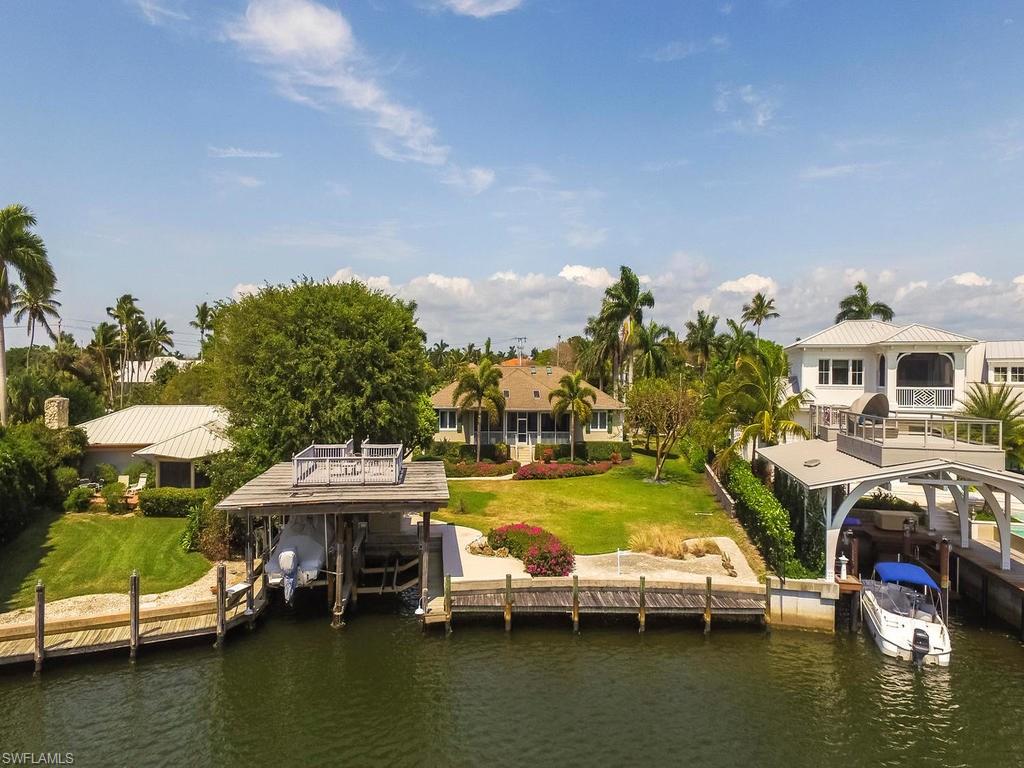 AQUALANE SHORES - Residential