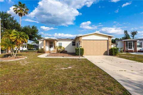 Manufactured Home in NORTH FORT MYERS FL 19839 Frenchmans CT.jpg