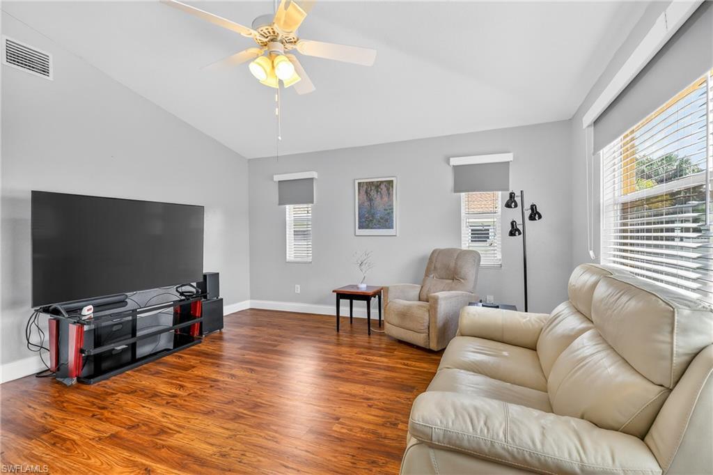 WILLOW CREEK - Residential