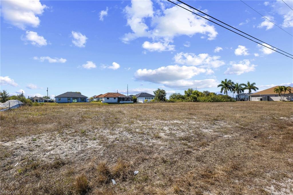 CAPE CORAL - Land