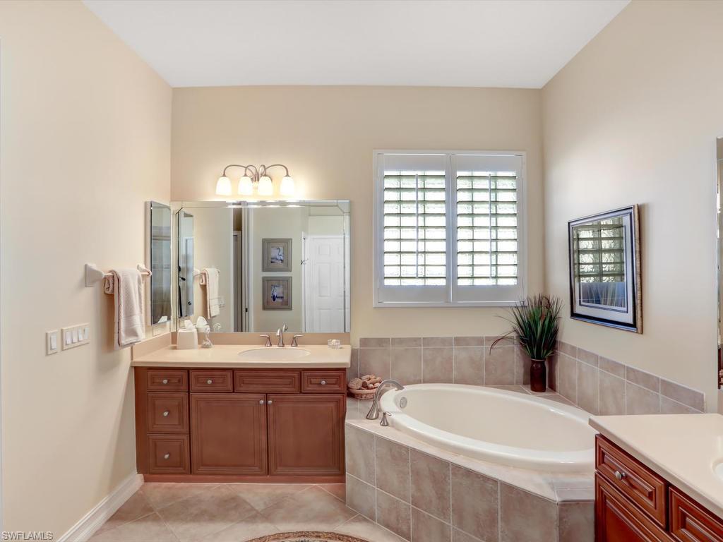 HERITAGE BAY - Residential