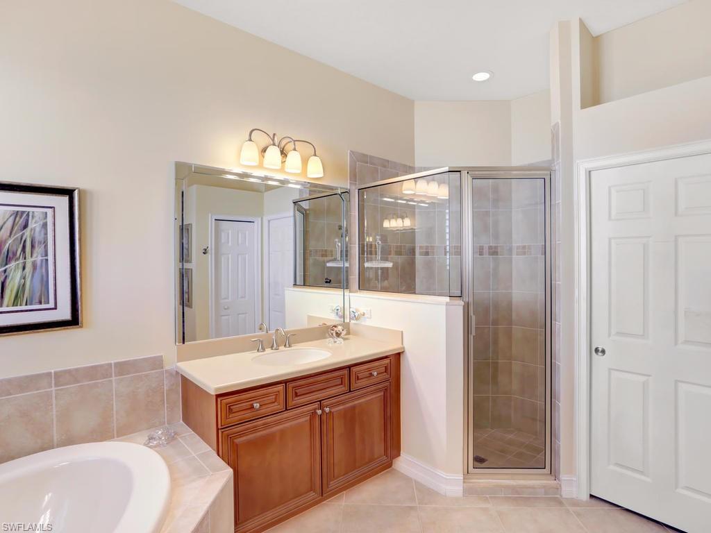 HERITAGE BAY - Residential