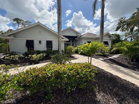 2274 Hawksridge DR NAPLES FL 34105