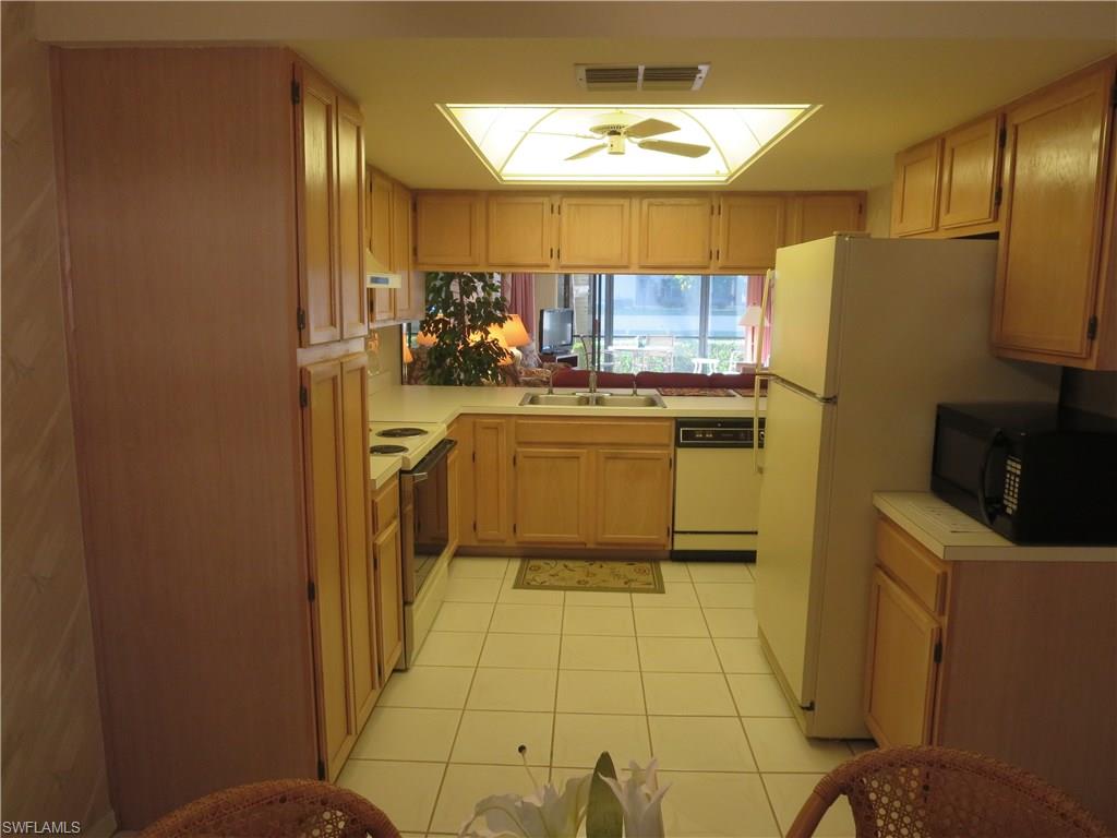 MOORINGS OF CAPE CORAL CONDO PHASE 1 - Residential