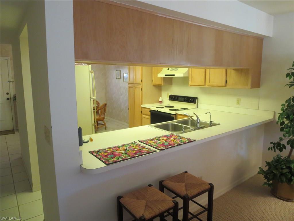 MOORINGS OF CAPE CORAL CONDO PHASE 1 - Residential