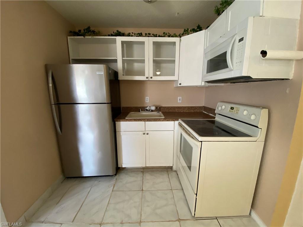 SAN CARLOS PARK NORTHWEST ADDITION - Residential Lease