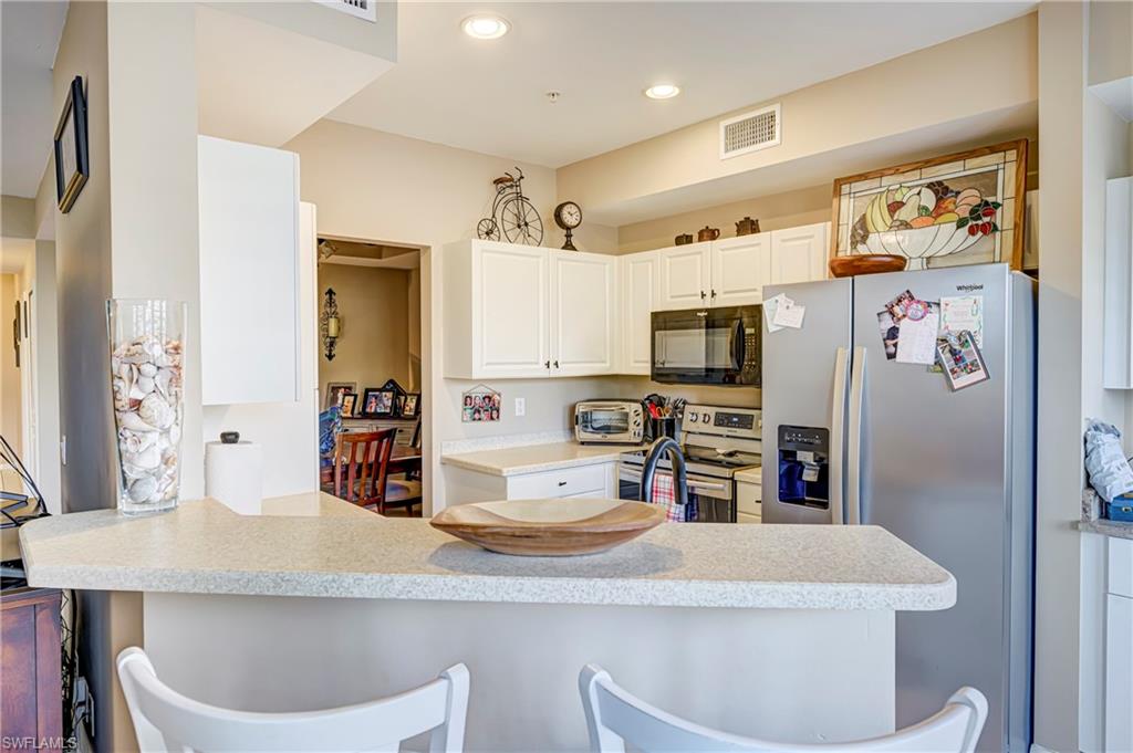 FAIRWAY VILLAS - Residential