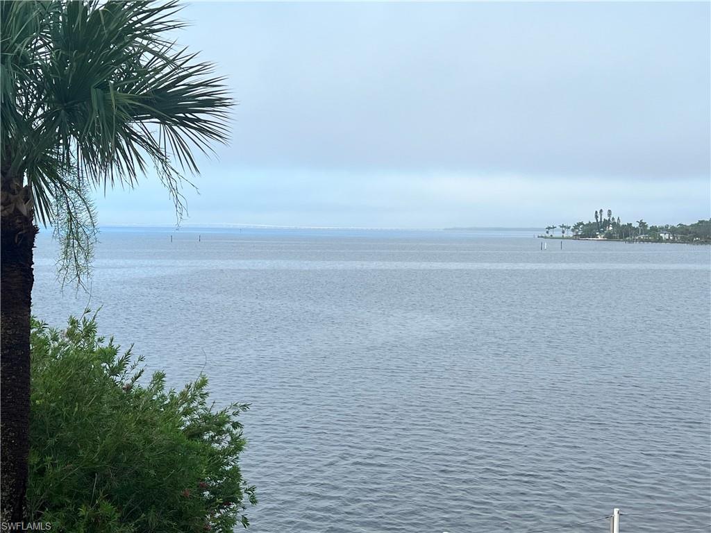 SCHOONER BAY - Residential