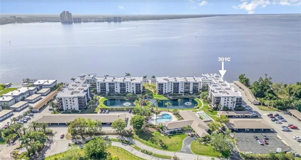 SCHOONER BAY - Residential