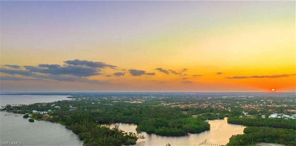 SCHOONER BAY - Residential