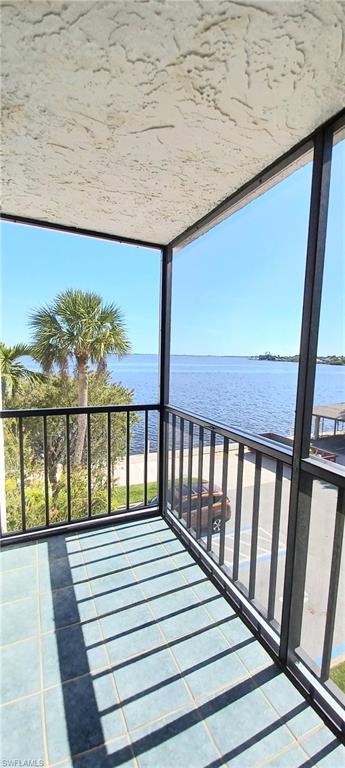 SCHOONER BAY - Residential