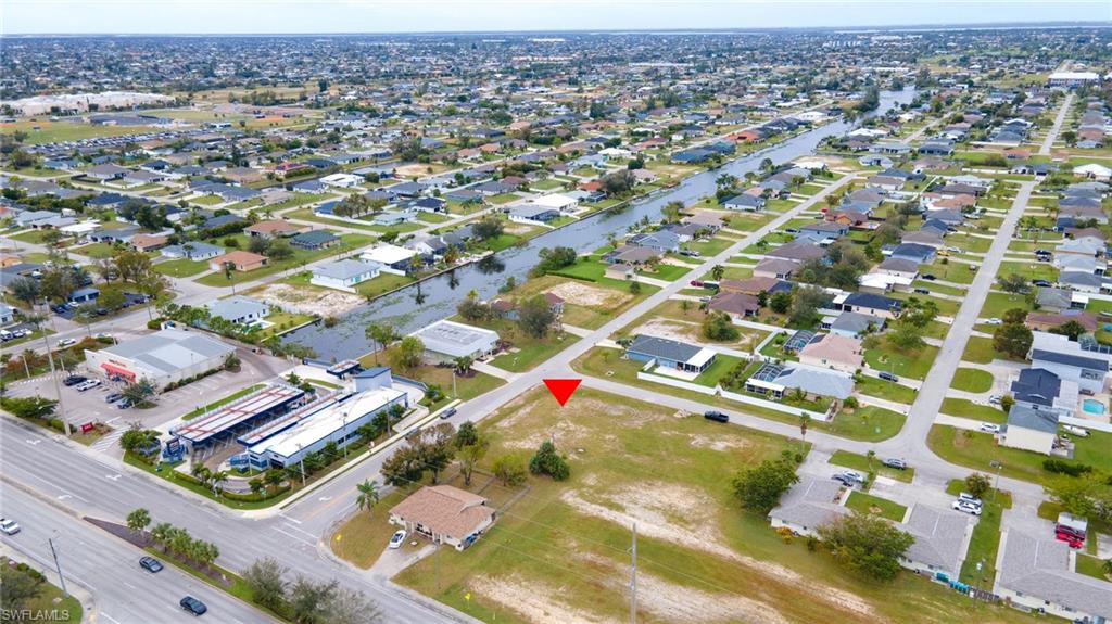 CAPE CORAL - Land