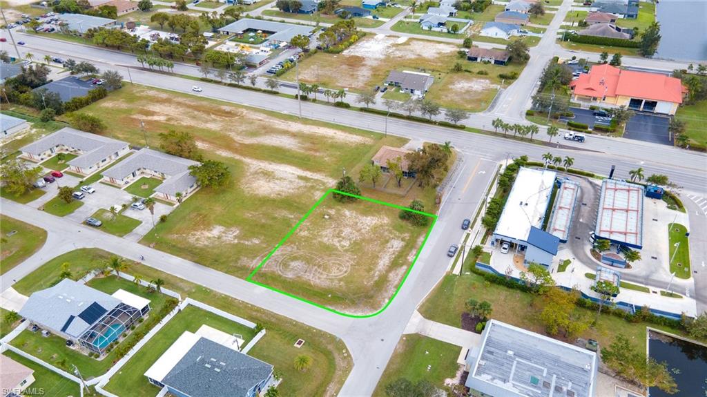 CAPE CORAL - Land