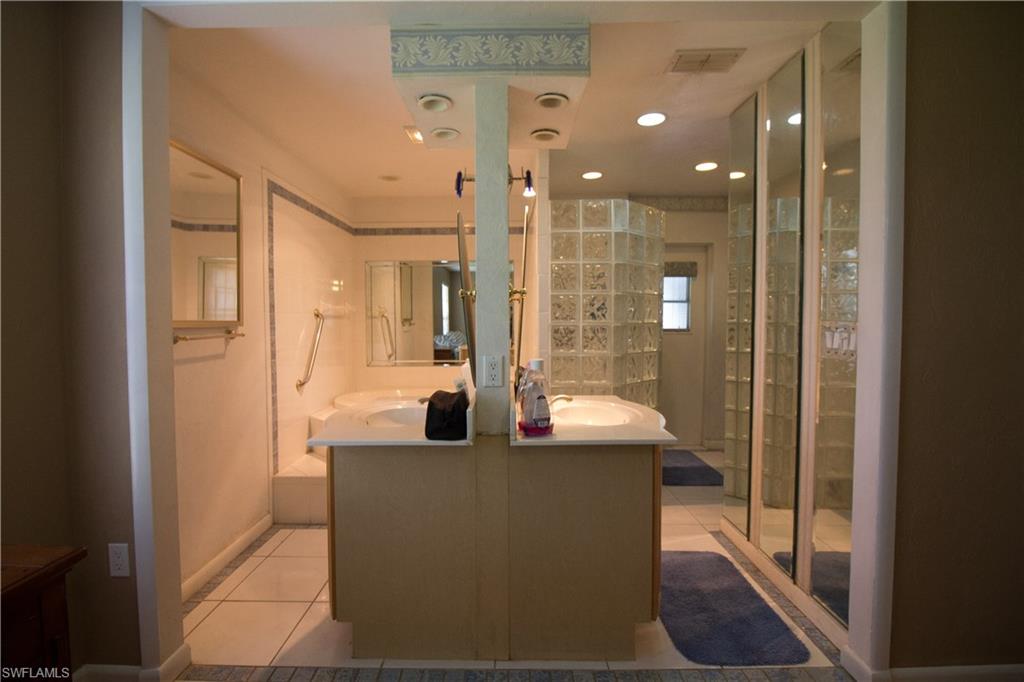 WILLOW LAKE SOUTH - Residential