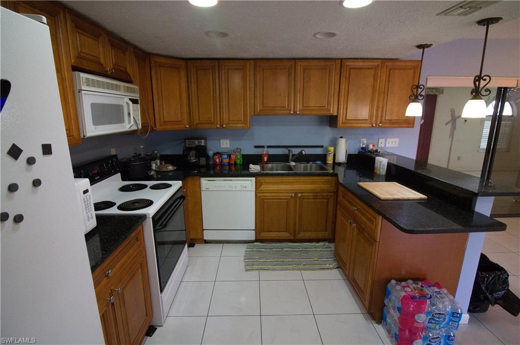 WILLOW LAKE SOUTH - Residential