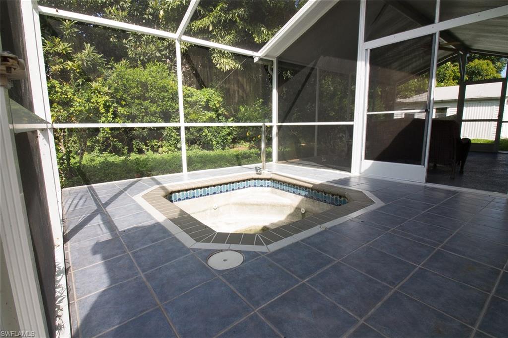 WILLOW LAKE SOUTH - Residential