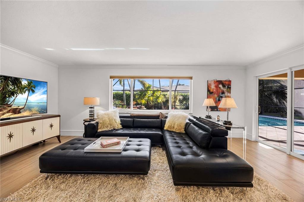 PARK SHORE - Residential