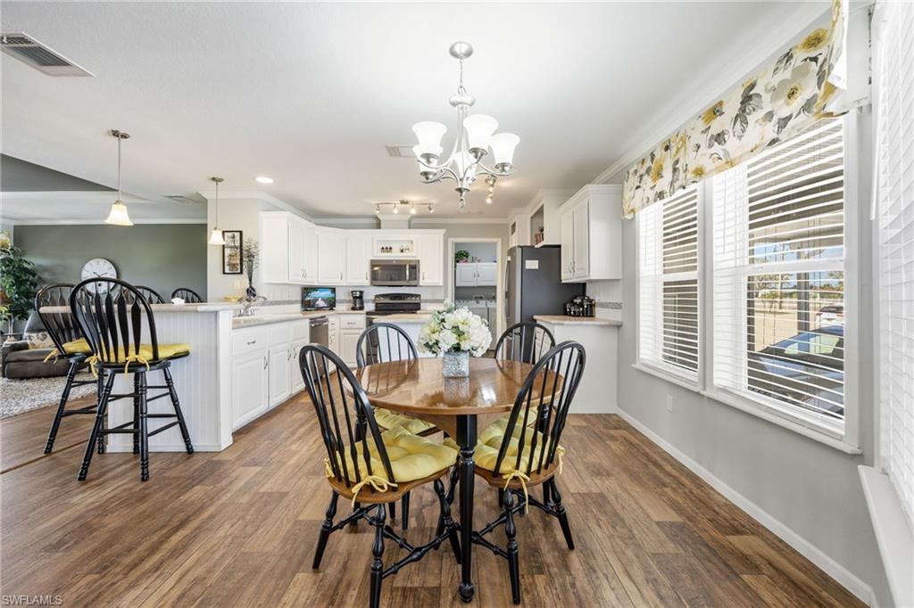 SIX LAKES COUNTRY CLUB - Residential