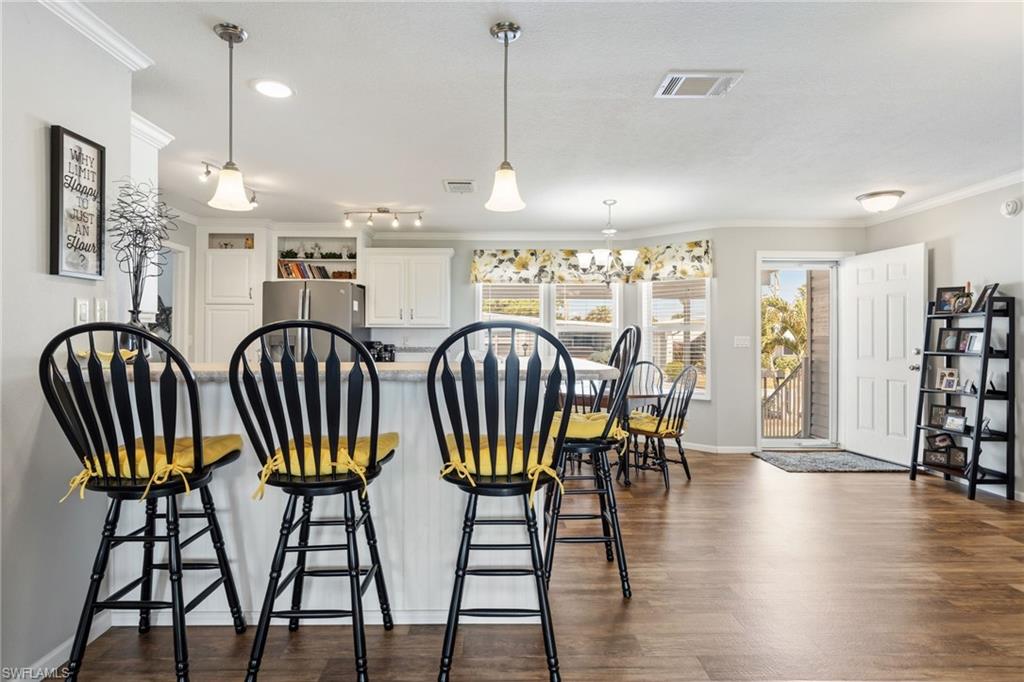 SIX LAKES COUNTRY CLUB - Residential