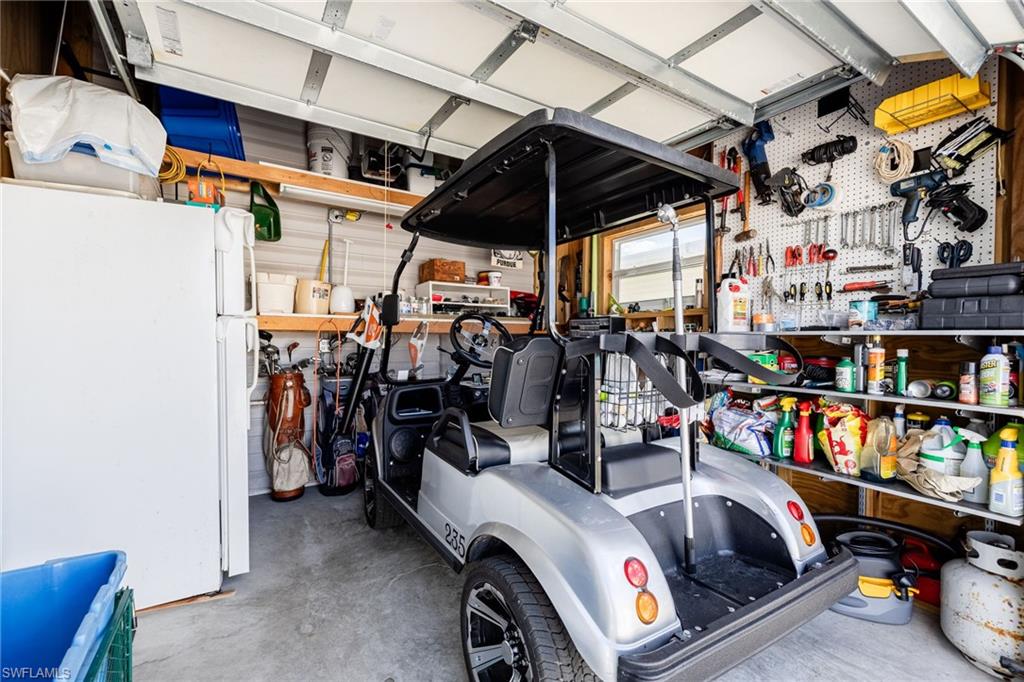 SIX LAKES COUNTRY CLUB - Residential