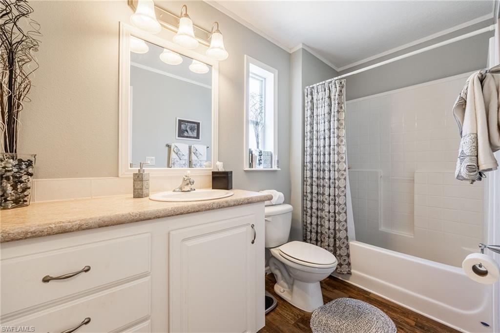 SIX LAKES COUNTRY CLUB - Residential