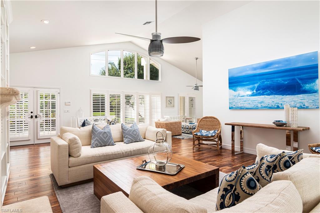 AQUALANE SHORES - Residential