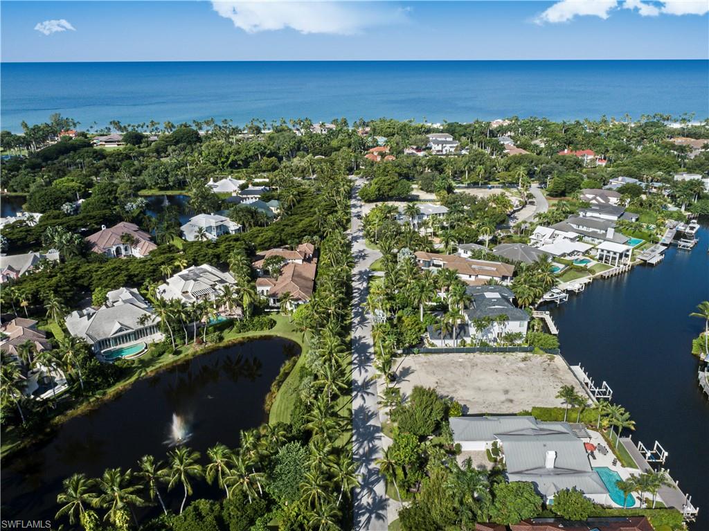 AQUALANE SHORES - Residential