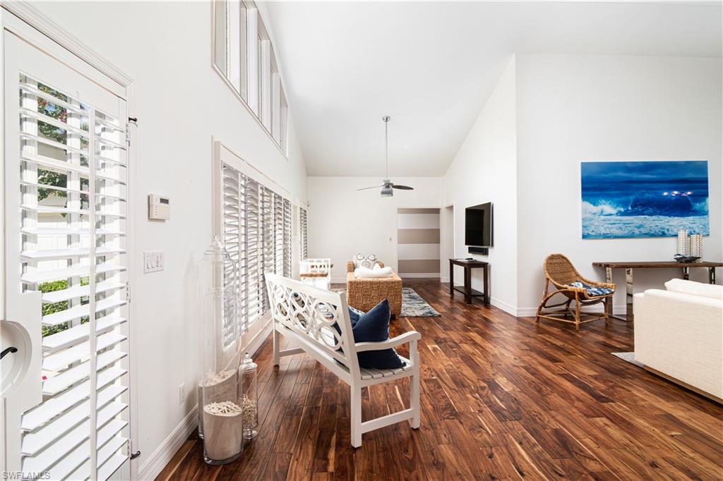 AQUALANE SHORES - Residential