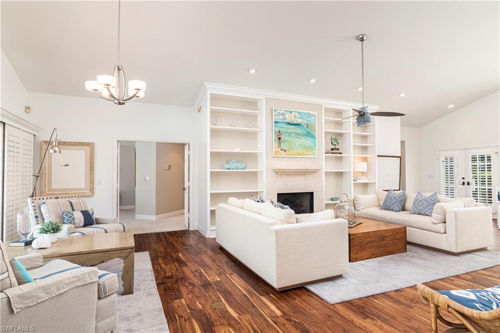 AQUALANE SHORES - Residential