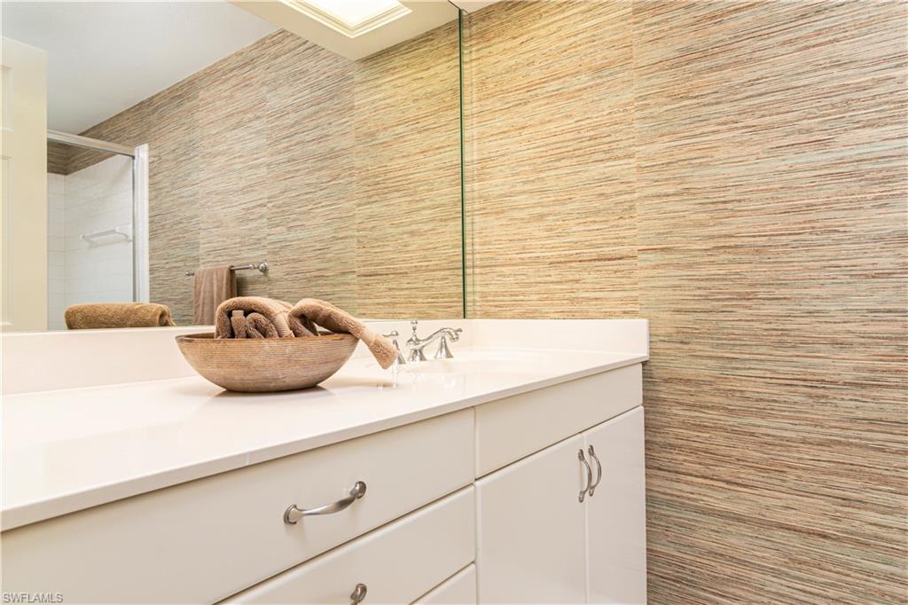 AQUALANE SHORES - Residential