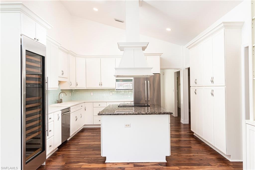 AQUALANE SHORES - Residential