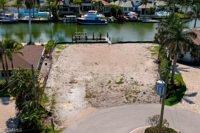 AQUALANE SHORES - Land