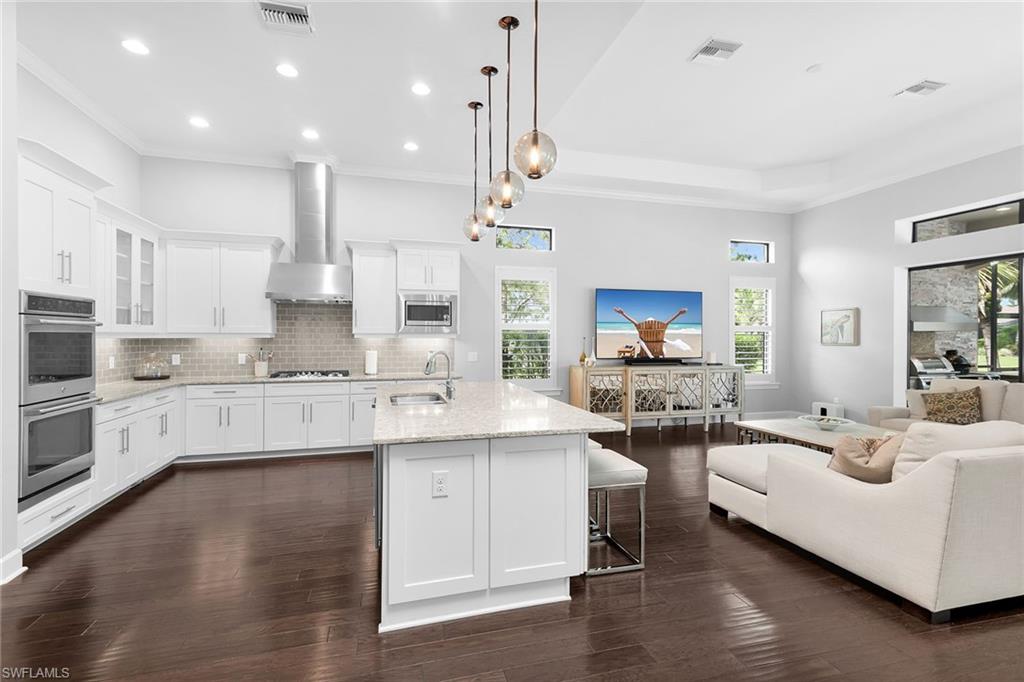 OYSTER HARBOR - Residential