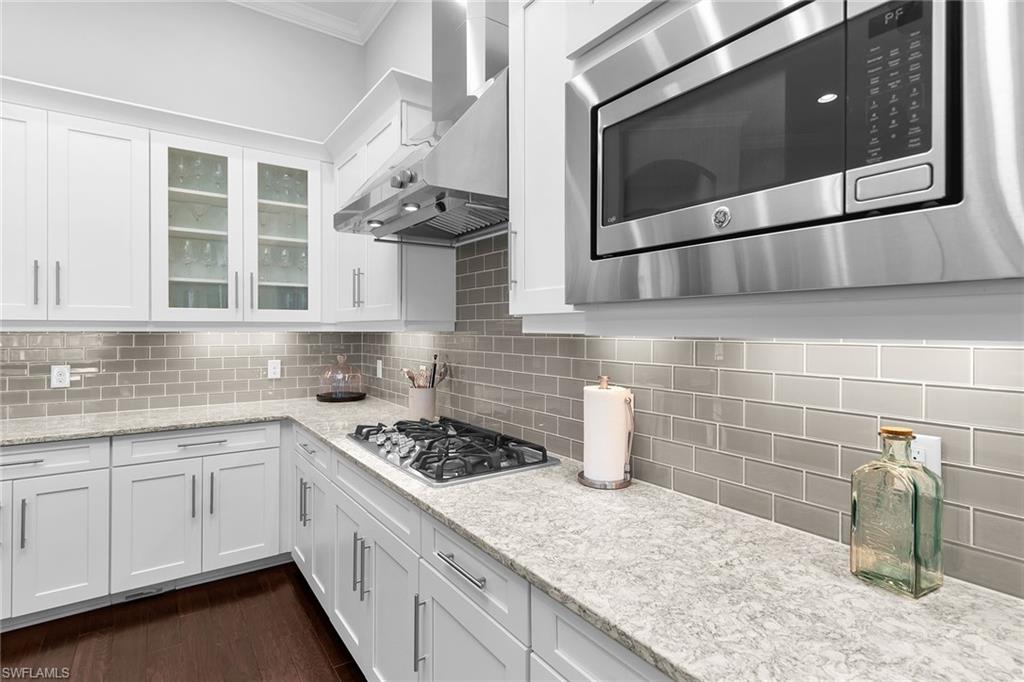 OYSTER HARBOR - Residential